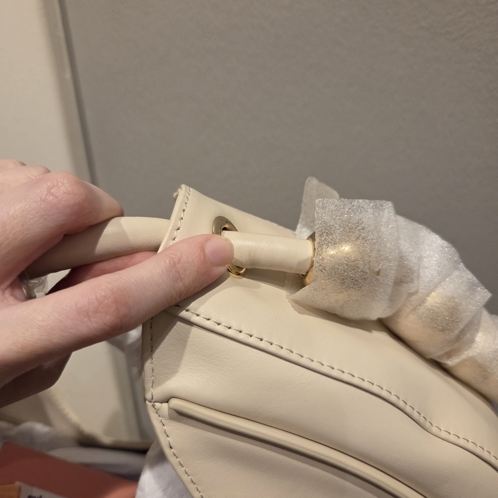 Cult Gaia Zabelle Leather Shoulder Bag  Off-white New With Tags - Picture 7 of 9